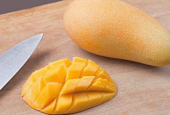 芒果吃多了会怎么样,芒果一天吃几个为宜(1~2个)