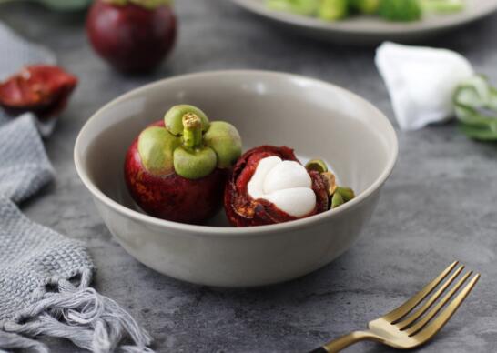 山竹的功效与作用,降燥去火缓解疲劳还能治青春痘