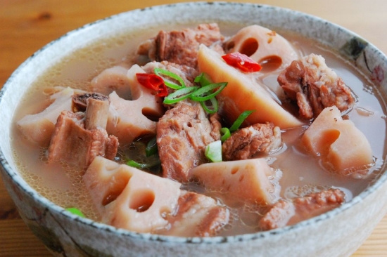 排骨莲藕汤 排骨莲藕汤