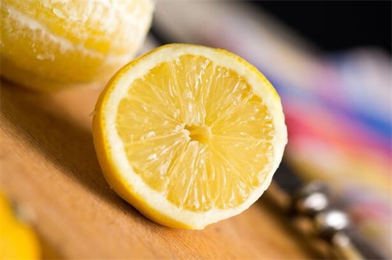 盘点10种口感很酸的水果，十大酸甜可口又有营养的水果