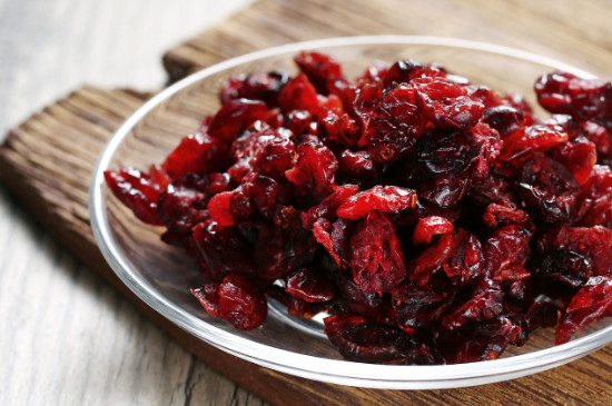 蔓越莓长在地面上还是水里