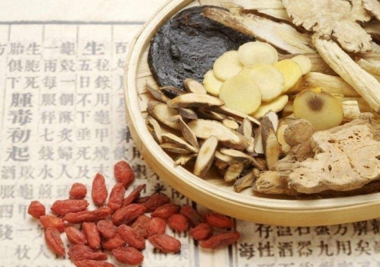 枸杞搭配什么药材好