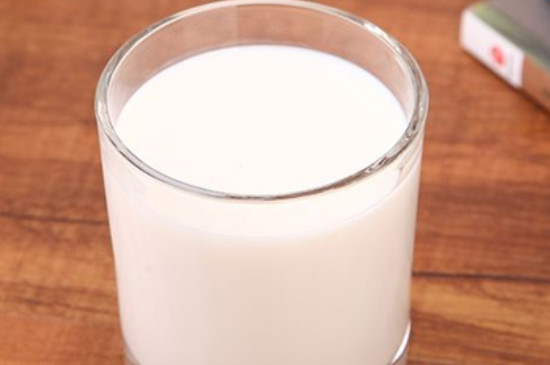 植物叶子上长白色粉末怎么办